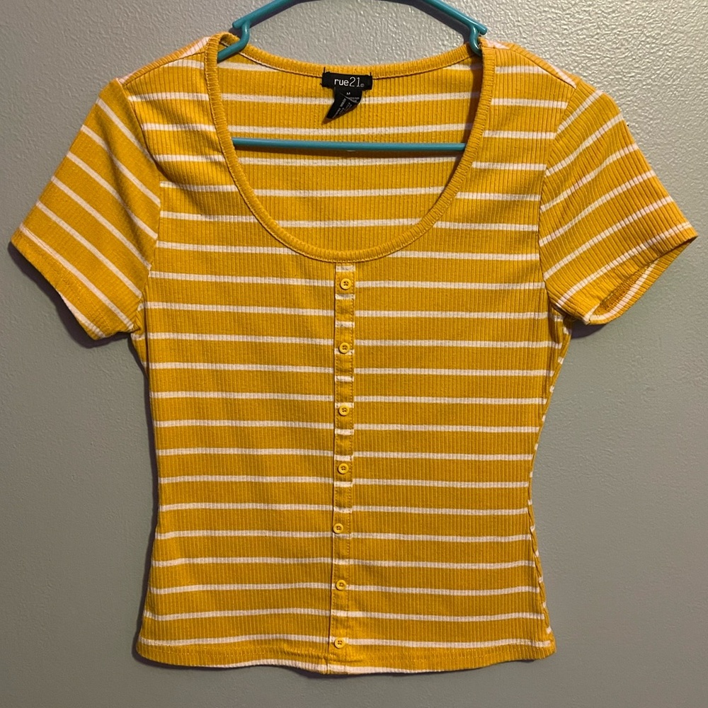 Rue 21 top